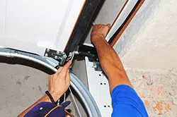 Bloomfield Hills Metro Garage Door Repair Service Bloomfield Hills, MI 248-504-0127 Bloomfield Hills Metro Garage Door Repair Service Bloomfield Hills, MI 248-504-0127 - repair-side